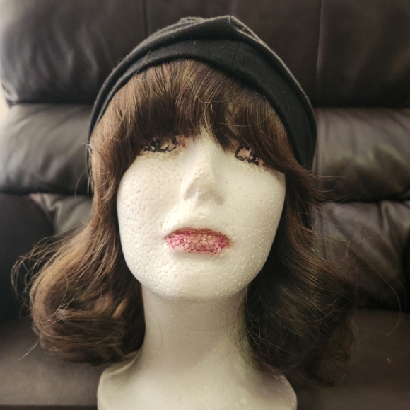 Dark Brown Halo Wig w/hat - Picture 7 of 13